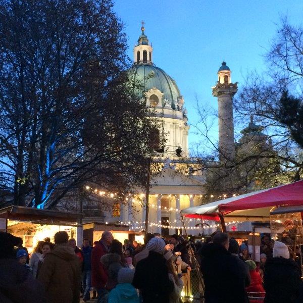 Bio Adventmarkt Karlsplatz